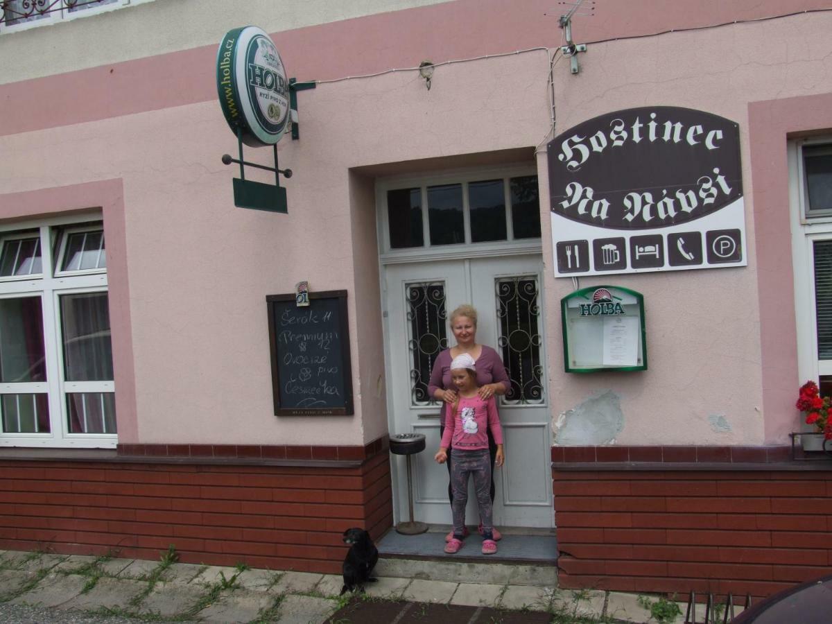 Hostinec Na Navsi Javorník Eksteriør bilde